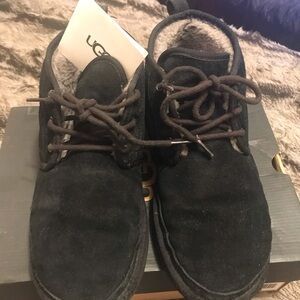 UGG Men's Black Suede Shoes Who is the salons here but they still good condition